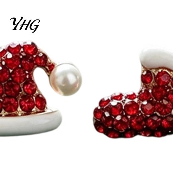 Asymmetric Christmas Hat Stocking Earrings 1 Pair Stud Earrings, Sparkly Red Rhinestone Cute Holiday Party Jewelry And Santa Gifts for Women