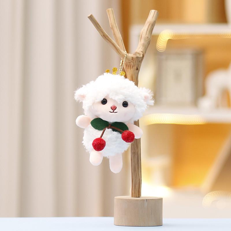 Игрушка Очаровательная плюшевая кукла-ягненок с вишней, Милый брелок-подвеска для сумки