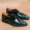 Британия Джентльмен Оксфорды Мужские Черные Зеленые Заостренный Патентная Кожа Платье Повседневная Обувь Свадебное Платье Деловая Обувь для Выпускного