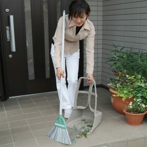 Azuma Industrial Gravel Sorting Cross-Shaped Dustpan, Separates Gravel and Leaves, Lightweight and Rust-Resistant Resin Dustpan, Width 33.5cm, Total L