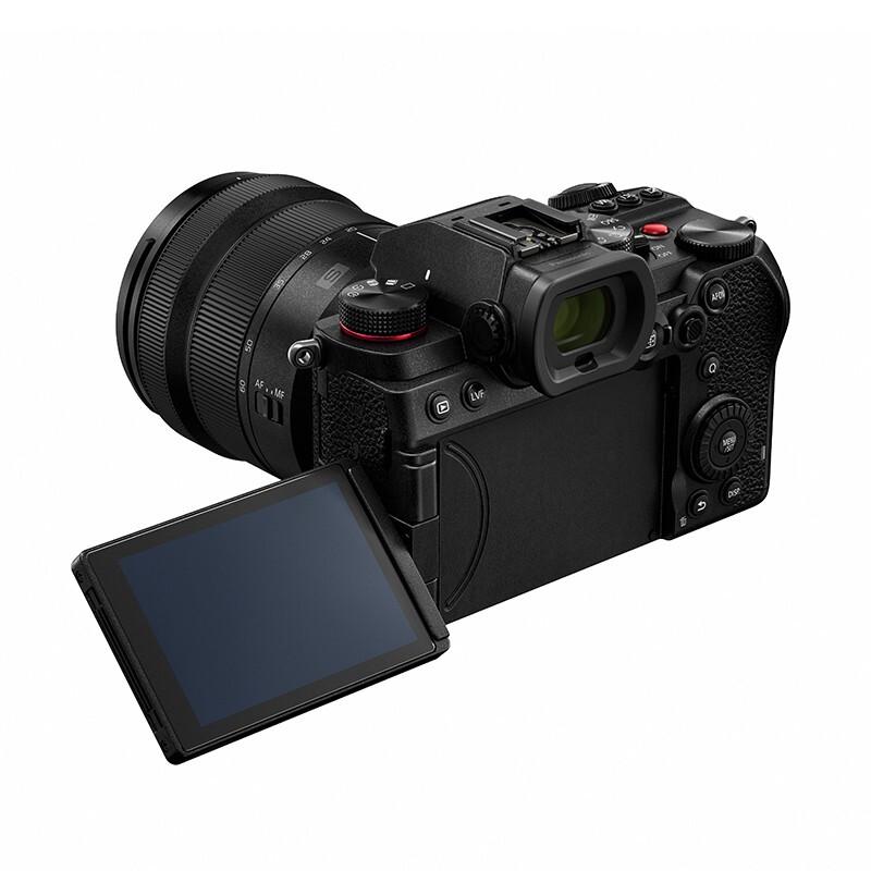 Panasonic Lumix S5 Full-Frame Mirrorless Camera Kit (CN version)