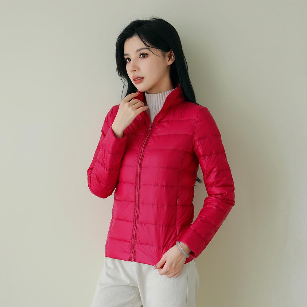 Женская облегченная куртка-пуховик - тонкая, однотонная, белый утиный пух, теплая, простой стиль