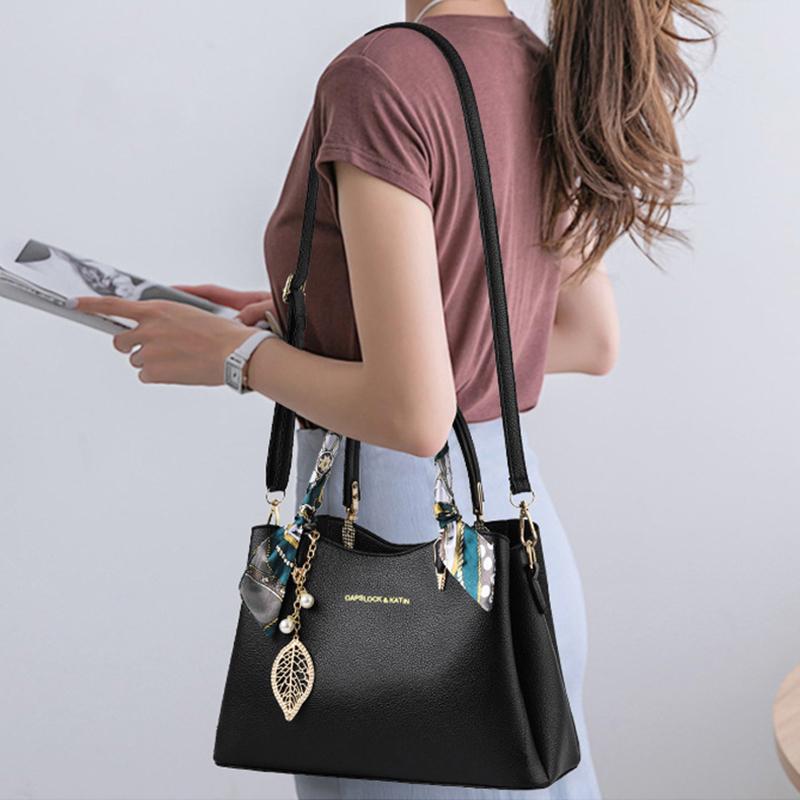 2025 Новая свадебная сумка Красная сумка-тоут через плечо Свадебная сумка Элегантная женская сумка на одно плечо для переноски вручную