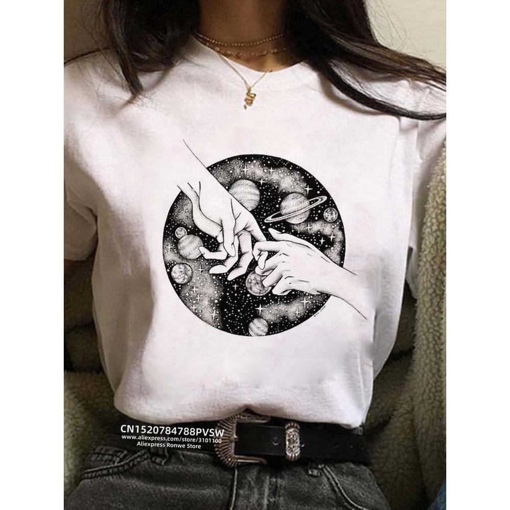 Women Moon Harajuku Funny 90s Girl T Shirt Cartoon Graphic Printed Black Ladies T-shirt Casual Woman Shirt Kawaii Tee Shirt