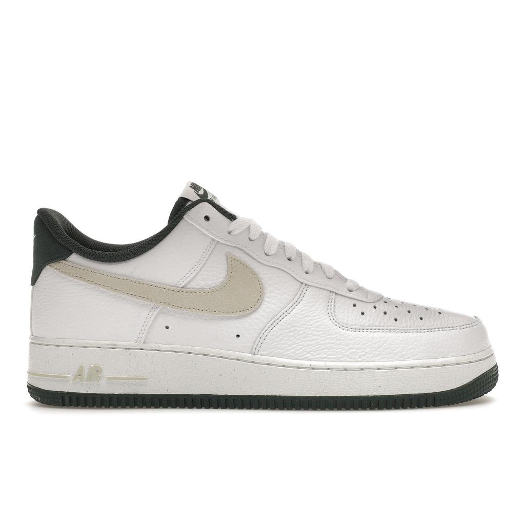 nike af1 07 lv8 white