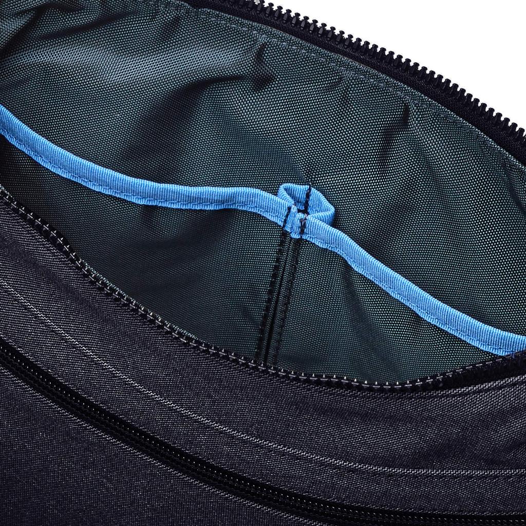 Lanvin en Bleu Lana Сумка на плечо B5 Компактная