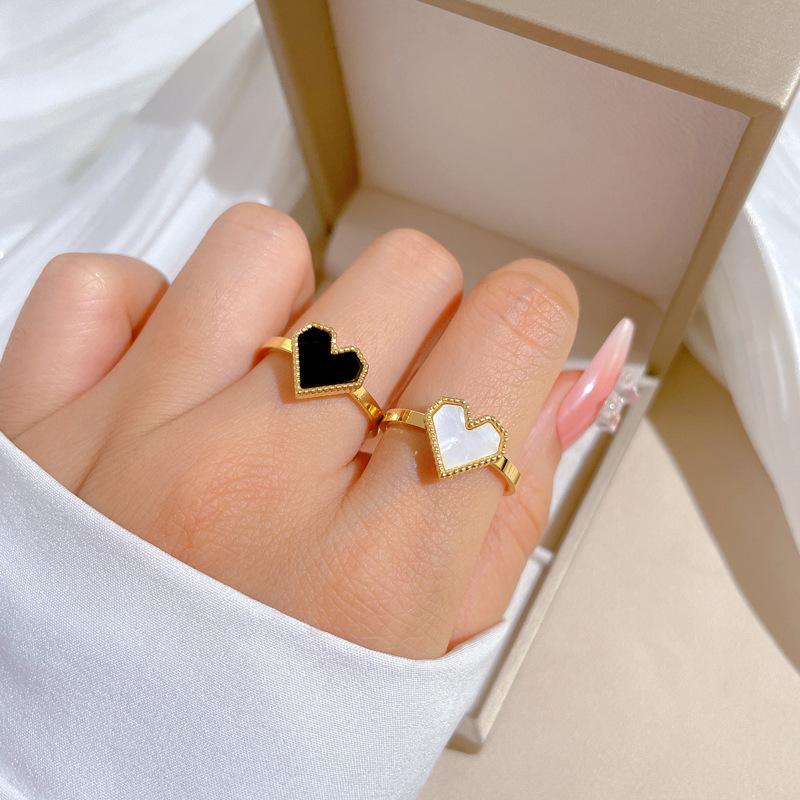 New Stainless Steel Flower Ring for Women Temperament Fashion Five Leaf Rings Trendy Charm Party Jewelry Gifts Wholesale 18mm