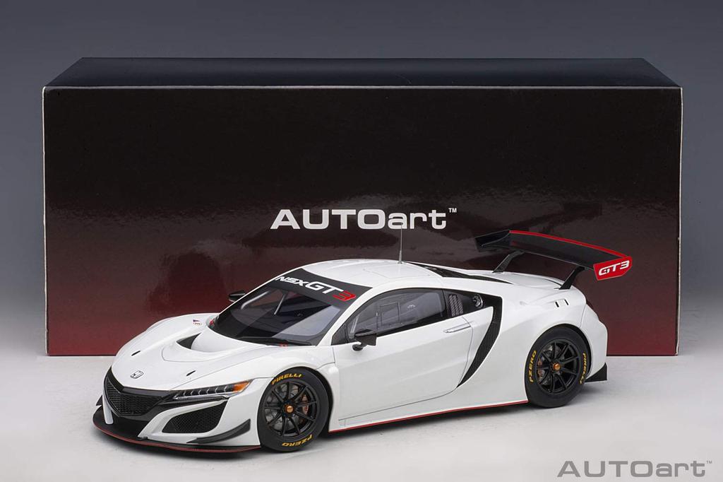 AUTOart Honda NSX GT3 2018 Белый Готовое изделие 81898 1/18