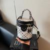 Small Bag Women's New Autumn and Winter Versatile Fashion Shoulder Messenger Bag Rhombus Portable Casual Bucket Bag