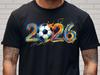 Футболка с графикой футбольного мяча 2026, Футболка Чемпионата мира по футболу 2026, Футболка с графикой для фаната футбола, Футболка для любителя футбола, Подарок для спортивного фаната, Футболка для игрового дня