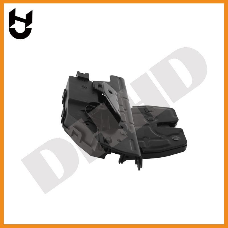 Замок багажника для BMW E53 X5 4.4i 3.0i (2000-2006) - 51248408492