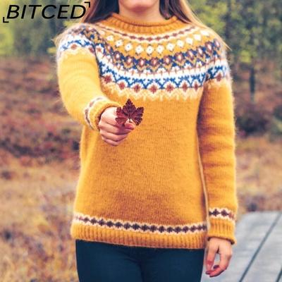 Женский свитер - Пуловер вязаный модный оверсайз с круглым вырезом и цветными блоками