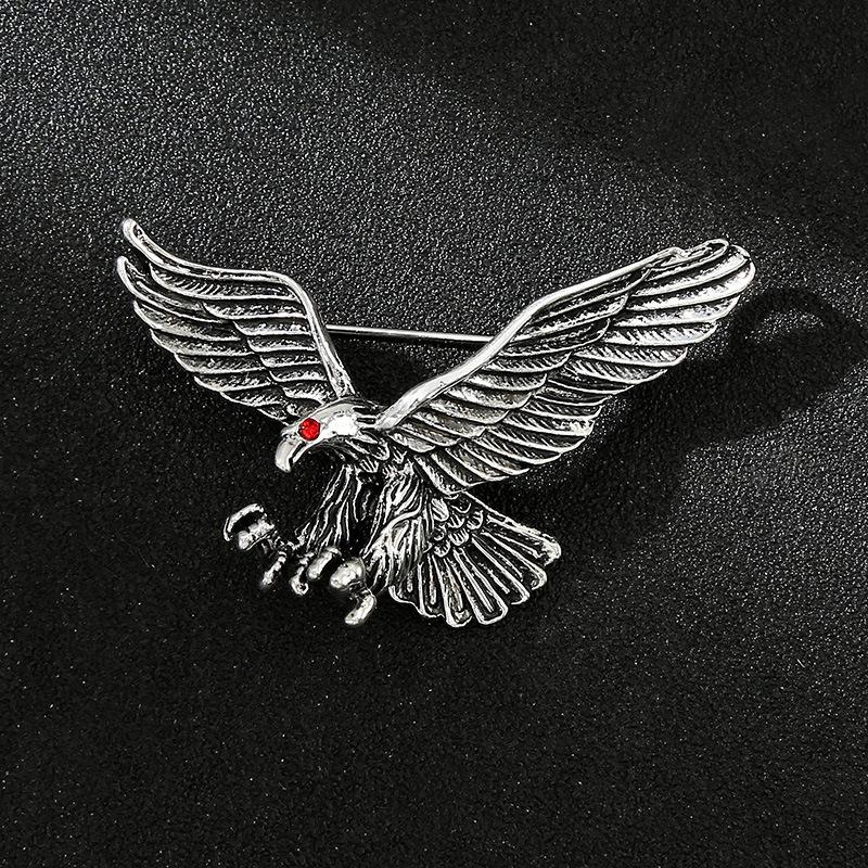 «Мужская роскошная брошь для костюма»: Дизайн головы льва, орла и оленя в короне"