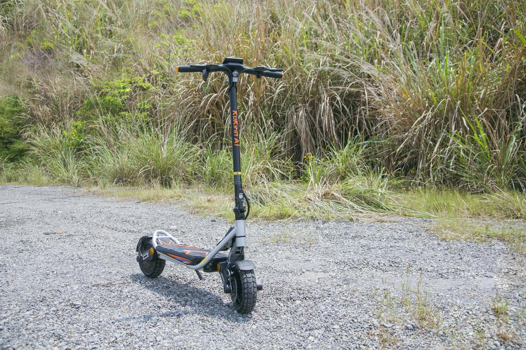 KuKirin A1 800W E-Scooter, High Speed 45km/h, 3 Speed Modes, Cruise Control, LED Display, Foldable Frame, Strong Steel Material