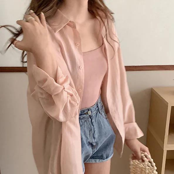 Вдохновленная дизайном рубашка с разрезом для женской свободной повседневной рубашки