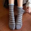 Серовато-голубые полосатые женские носки до середины икры для осени и зимы, теплые, толстые и милые кружевные модные длинные носки до икры