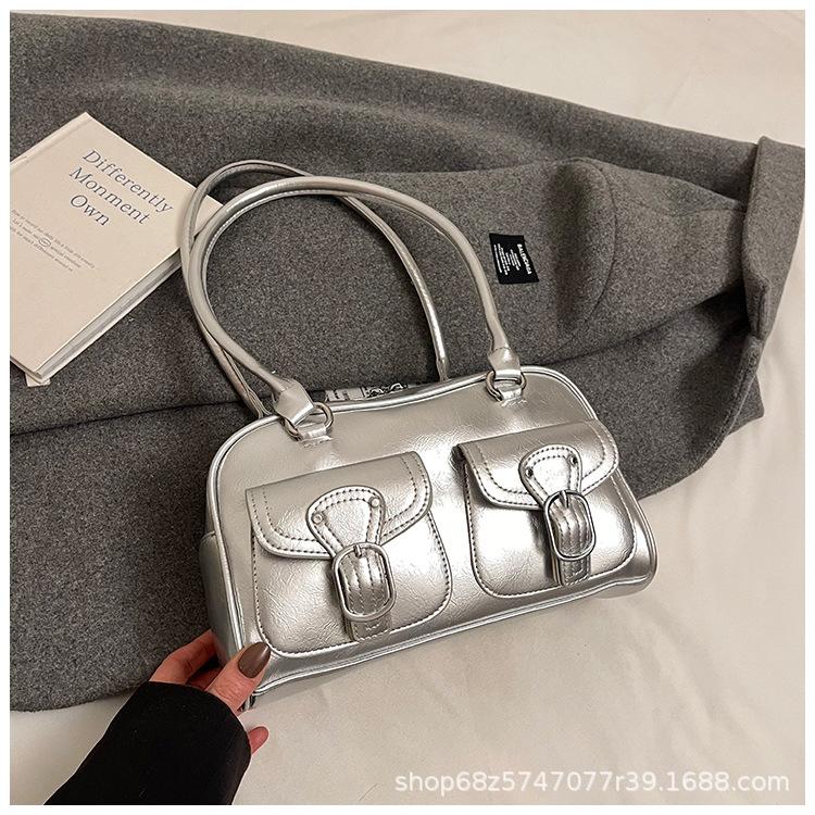 Korean Version of Niche Design Hand-held Bowling Bag Bag Women's Handbag 2025 New One-shoulder Underarm Pillow Bag for the Spring of 2025