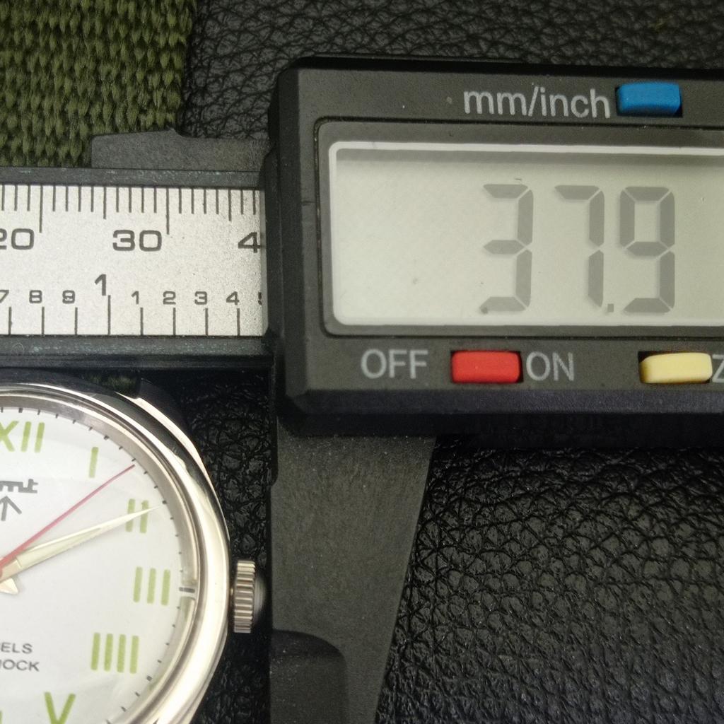 ВИНТАЖНЫЕ МУЖСКИЕ ЧАСЫ HMT ИНДИЙСКИЕ С РУЧНЫМ ПОДЗАВОДОМ, РИМСКИМИ ЦИФРАМИ, БЕЛЫМ ЦИФЕРБЛАТОМ a702882-1