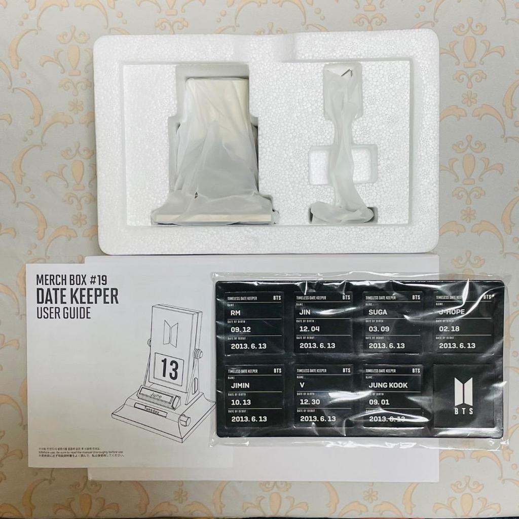 [Б/У] BTS MERCH BOX 19 ДАТОВИК