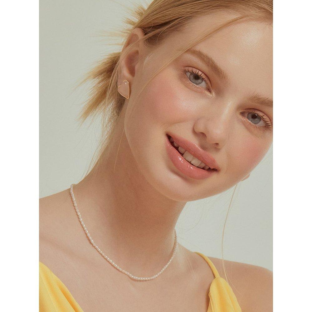 Petit Oval Pearl Necklace_Nz1099