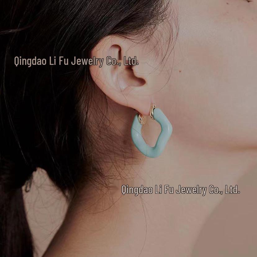 Лиза Стиль 2021 Модные Геометрические Круглые Серьги: Дизайн в стиле легкой роскоши