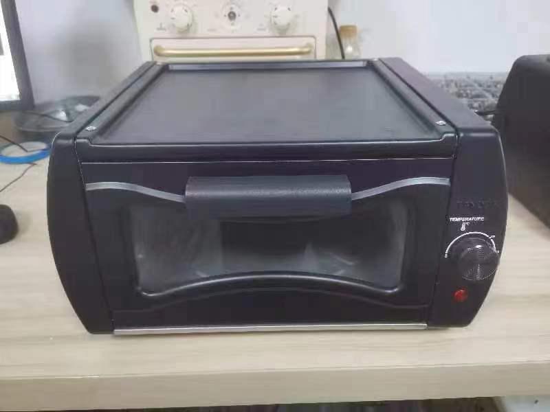 Многофункциональная электрическая духовка и блинница - Идеально для жарки и выпечки.