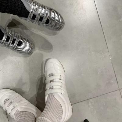 Весна 2025 года, новые модные туфли Мэри Джейн с плоской подошвой, три липучки, повседневные функциональные туфли для боулинга для женщин