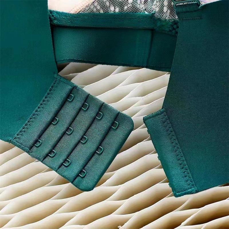 Ultra-thin Lace Bra Gathered Adjustable Underwear Shockproof Anti-glare Bra