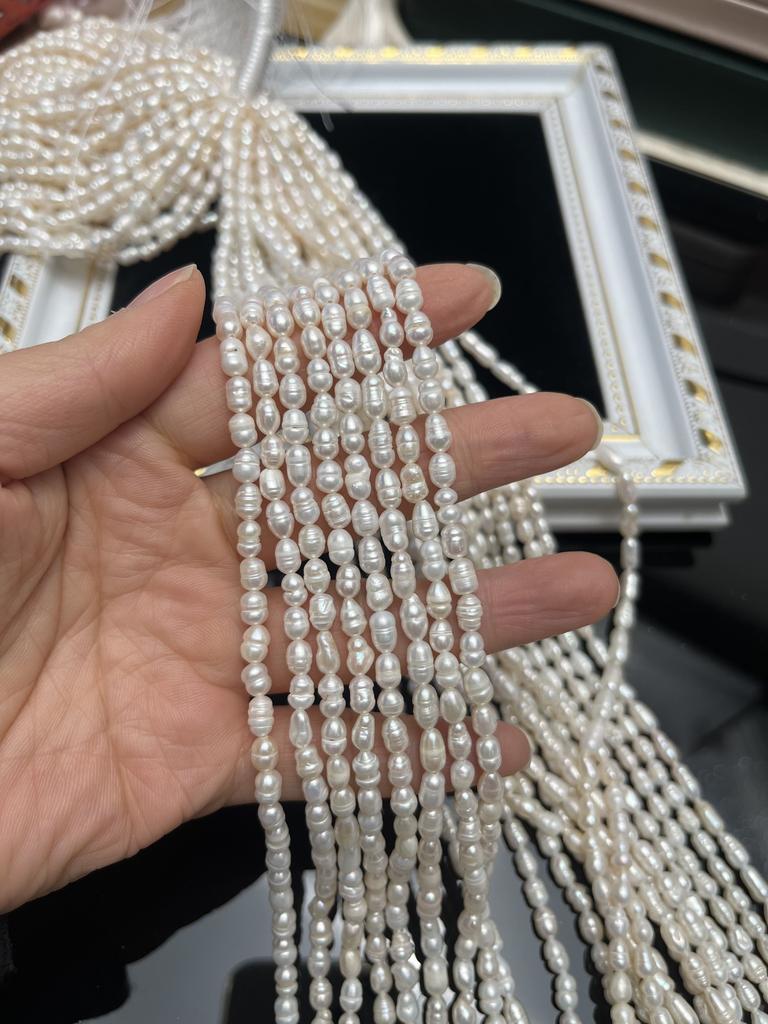 1 нить мини белых бусин из натуральной ракушки перламутра, бохо ручной работы, рисовые бусины, 2,8-3,2 мм, для изготовления украшений своими руками, 36 см, низкое качество, но недорогие