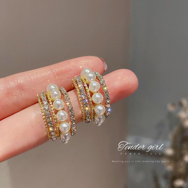 Elegant Zircon Pearl French Retro Luxury Earrings 2025