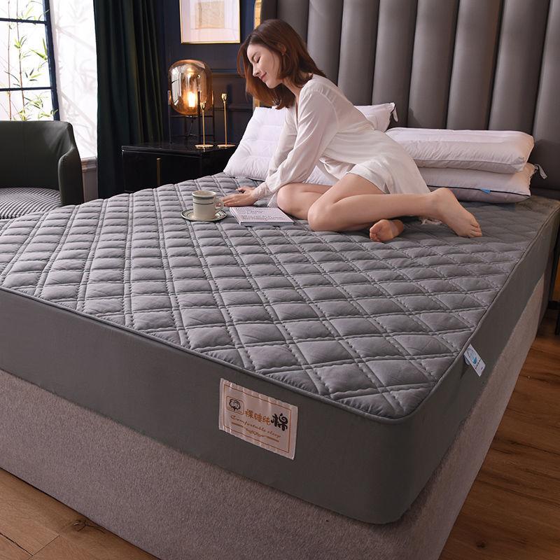 Solid Color Luxury 100% Cotton Quilted Mattress Cover Customized Anti-bacterial Air-Permeable Bed Cover Not Including Pillowcase