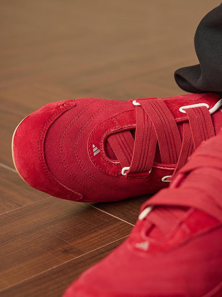 Женские балетки Adidas серии FOS URBAN REVERIE, номер модели Adidas KJ9088