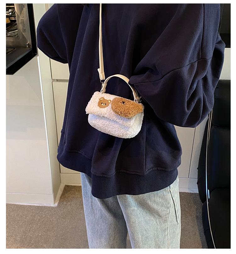 Женская ретро плюшевая сумка-тоут через плечо 2025 - Модная маленькая сумочка для работы и повседневной одежды