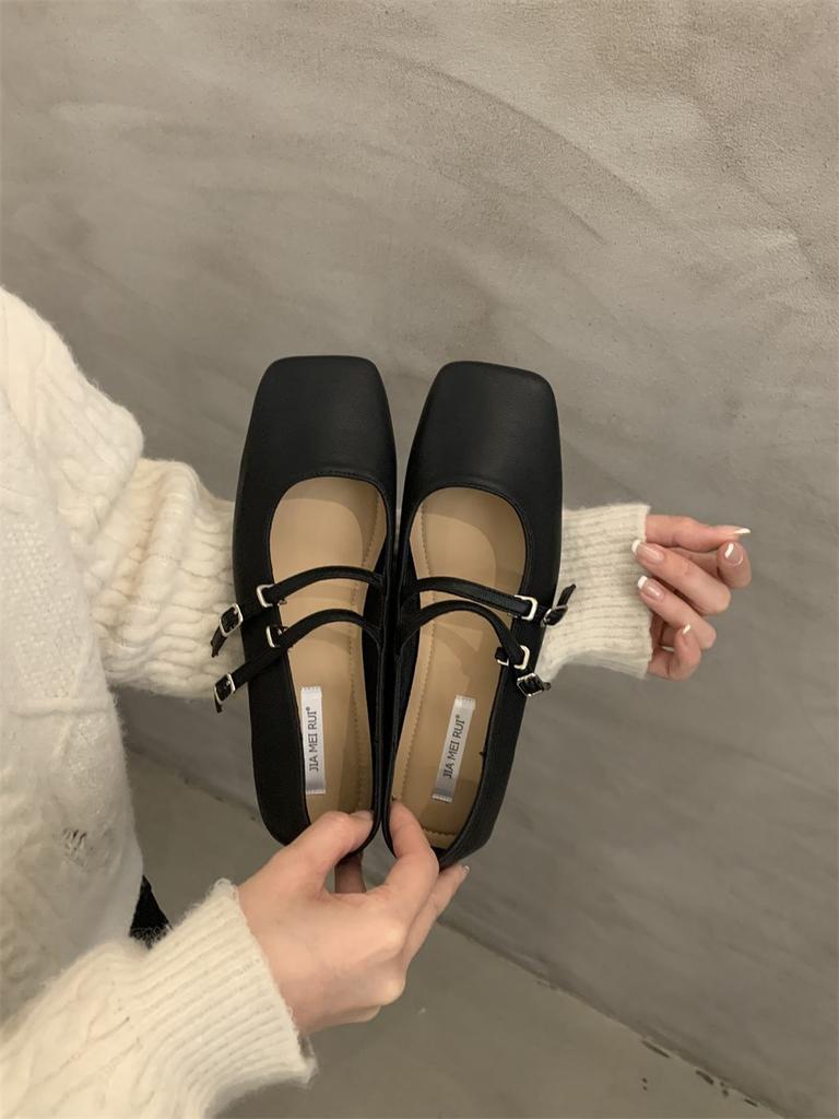 Square Head Mary Jane Shoes Women's Shoes Spring 2024 New One-word Belt Soft Flat Bottom French with Skirt Temperament Single Shoes