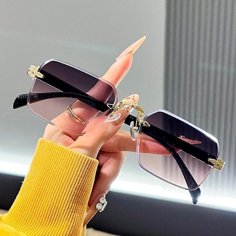 1pcs Unisex Rimless Metal Rectangular Sunglasses, Polycarbonate UV lenses. Lightweight, comfortable, for business & casual wear.