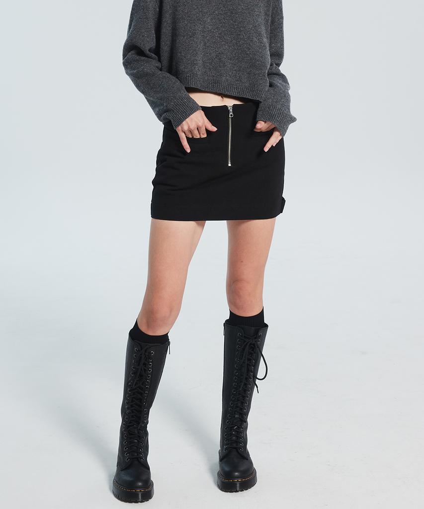 Lacleir Front Zip Mini Skirt [Black]