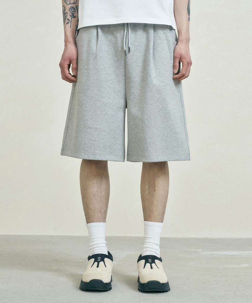 FERNOV Single-Pleat Bermuda Sweatpants 3 Colors