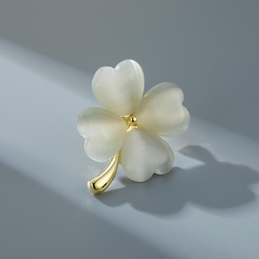 Senior Brooches Flower Leaf Brooch Pins for Women Suit Pendant Fashion Brooches Jewelry