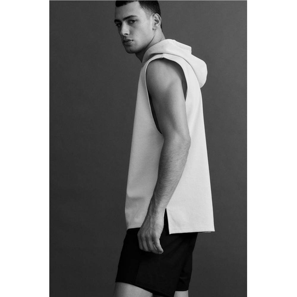 Спортивная толстовка без рукавов HM Regular Fit dryMove светлая бежевая