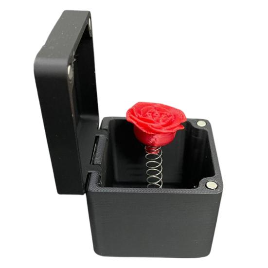 Подарочная коробка с розами на День святого Валентина, весенний лопающийся красный цветок, любовь, сердце в футляре, украшение для рабочего стола, дразнящая пара, семья, друзья, хитрый реквизит, шутливый подарок