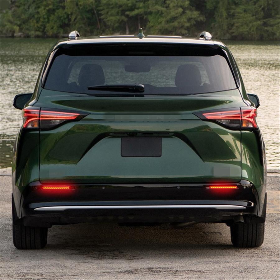 Car LED Rear Bumper Reflector Light Lamp Left+Right For Toyota Sienna 2021-2023