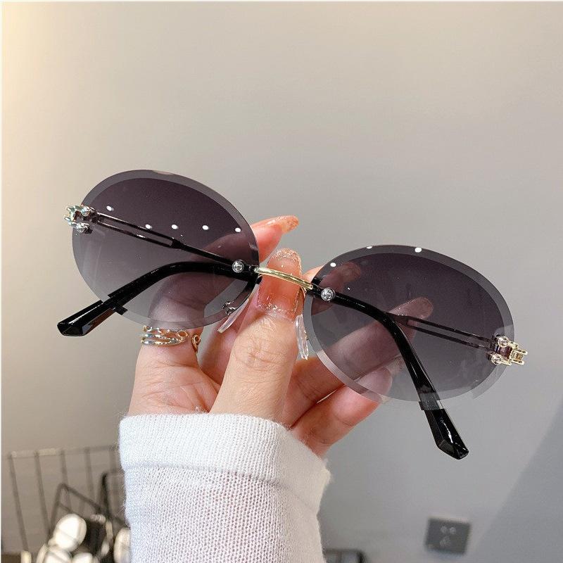 New Sexy Women's Small Oval Sunglasses Fashion Leopard Eyeglasses Female Retro Colorful Shade UV400 Eyeglass