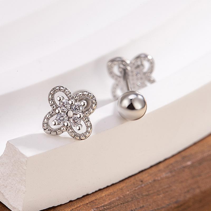 Супер вспышка четырехлистный клевер ушная кость гвоздь женский маленький винт серьги мода новый сотня с серьгами