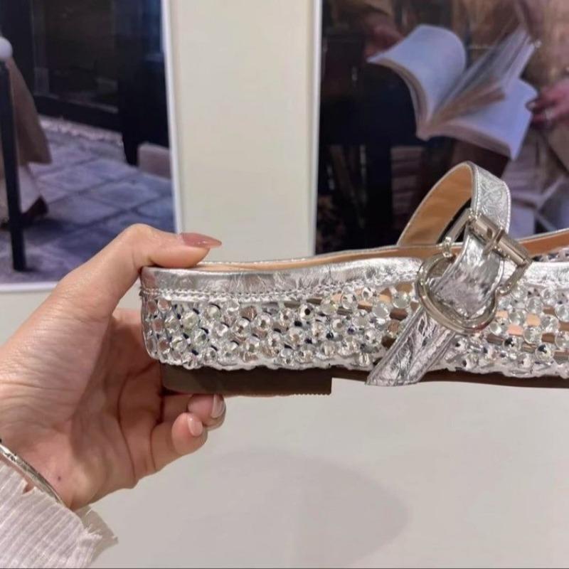 Мода Новинка 2025 Роскошная Хрустальная Обувь Серебристые Женские Балетки Женская Мода Стразы Мелкие Женские Балетки с Острым Носком