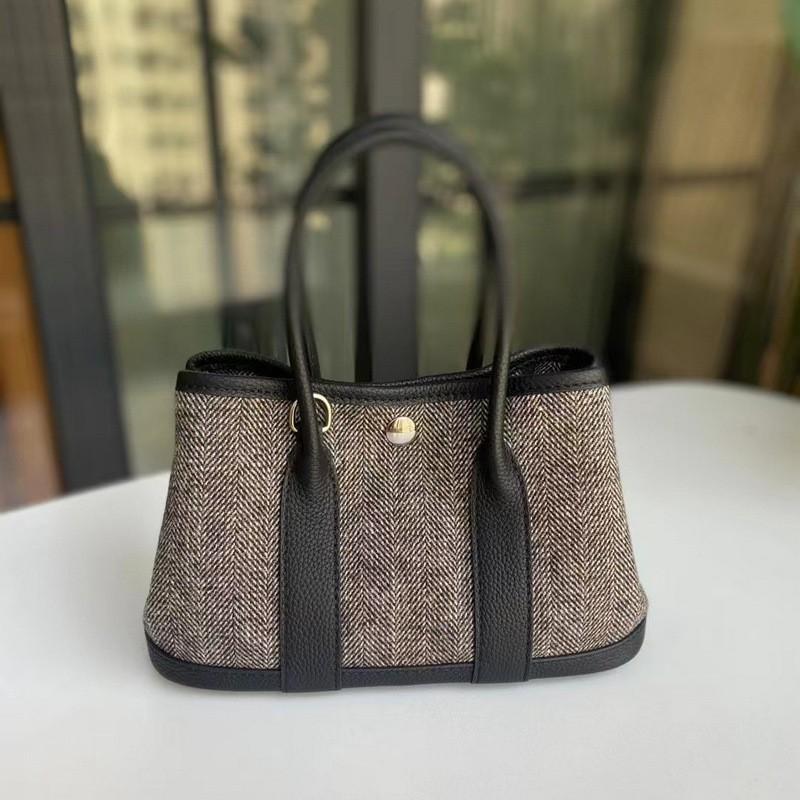 2026 Vintage Canvas Tote Bag With Leather Trim Medium Size Shoulder Handbag Daily Commute