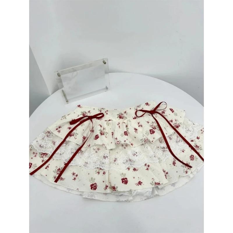 2024 Летний пляжный сказочный отпуск 2000-х годов, наряды для женщин, элегантный комплект из 2 предметов, топы Gyaru Coquette Lace Halter + мини-юбка Y2k