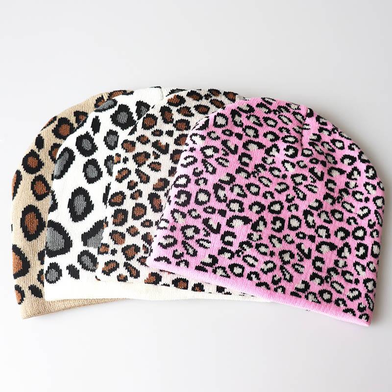 Autumn and winter unisex leopard print animal jacquard knitted hat, super elastic woolen hat, warm pullover hat, cold weather hat