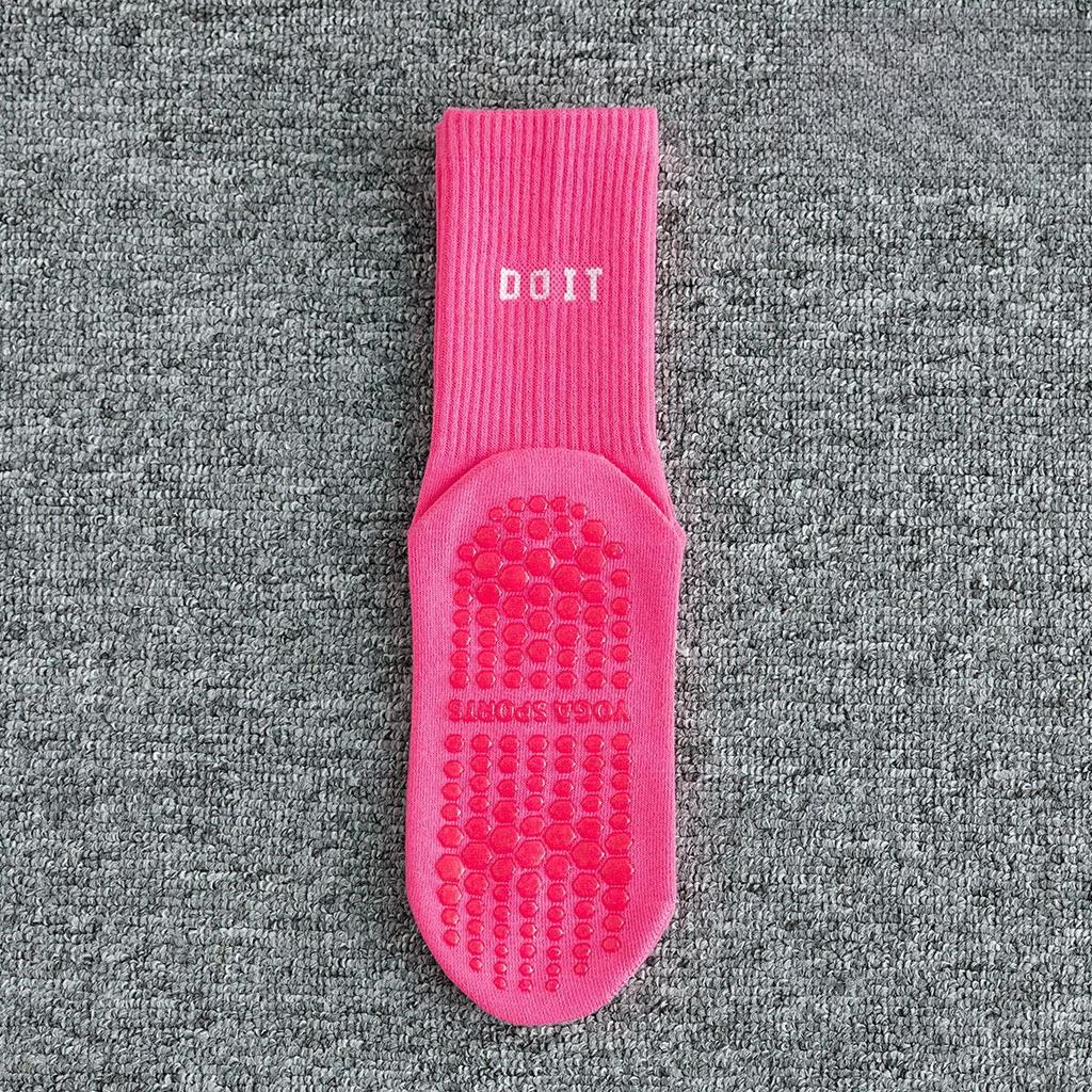 Женские фитнес-носки до щиколотки, модные носки средней длины для пилатеса и йоги, противоскользящие, влагоотводящие, дышащие, носки-следки для спортивных занятий