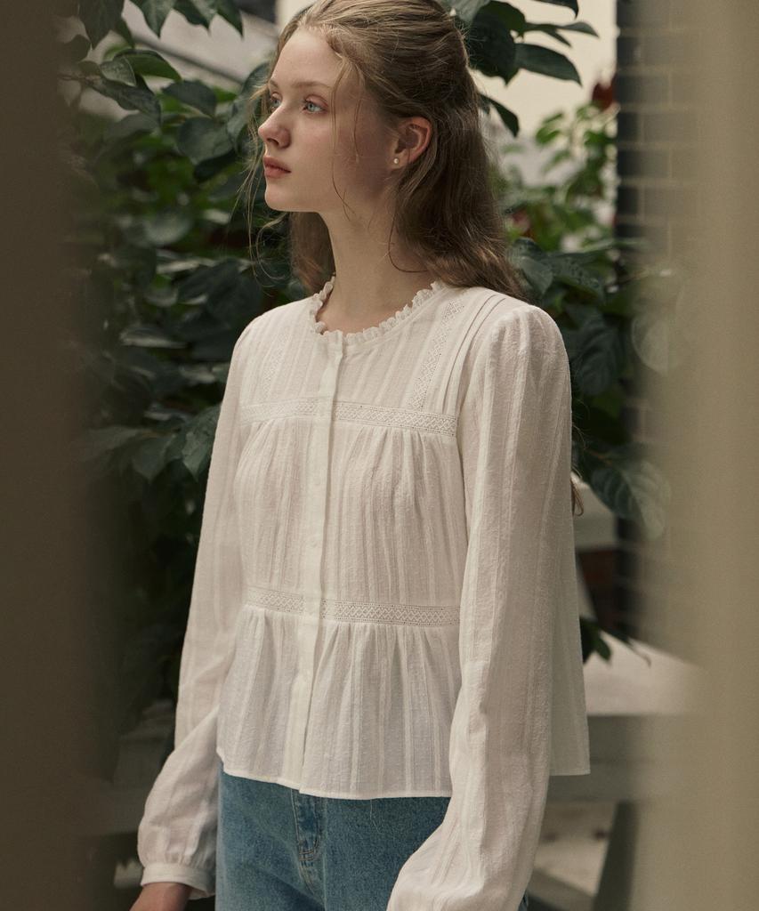 NONLOCAL Lace Line Point Blouse - White