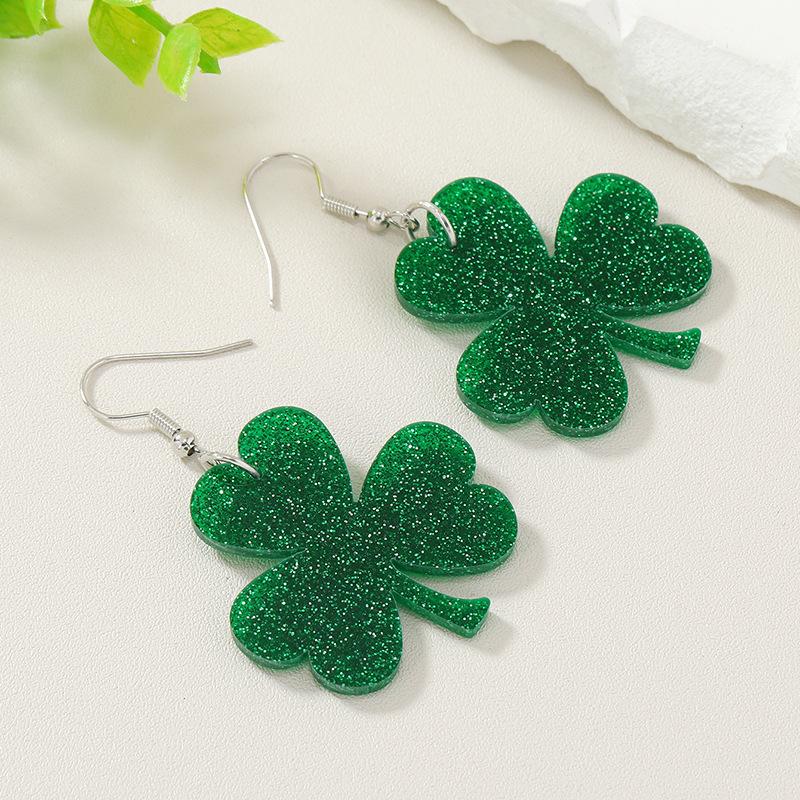 European and American new St. Parker's Day earrings personalized green simple lucky grass flat acrylic clover earrings
